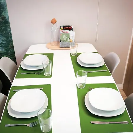 Schoenhier - Design Mit Pool, Sauna Apartamento *